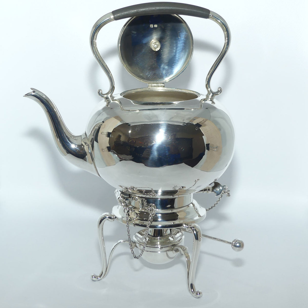 Sterling Silver spirit kettle on stand with burner | Sheffield 1912 | 920g | Martin Hall and Co Ltd