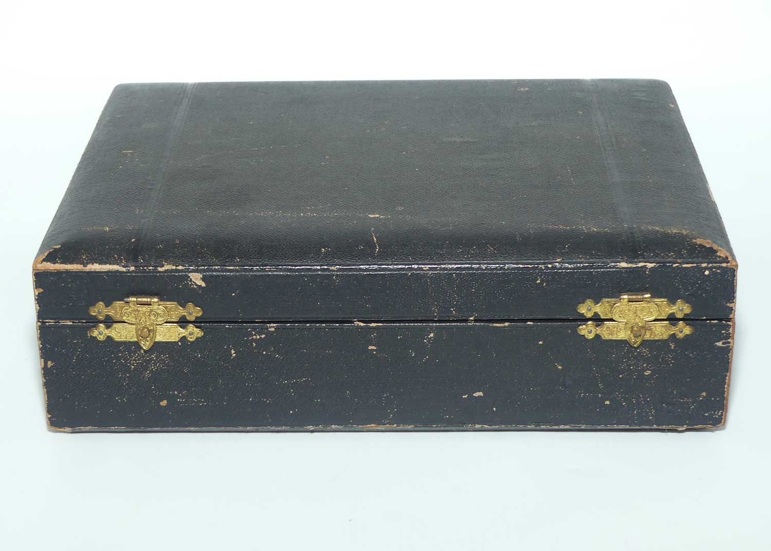 Edwardian era Solid Mother of Pearl handles, Sterling Silver Ferrules and EPNS blades set of 6 fish eaters