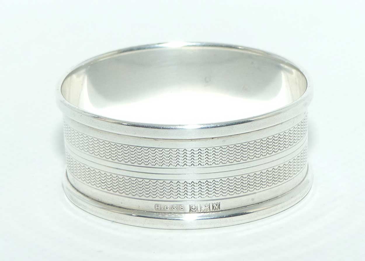 Sterling Silver Engine turned oval serviette or napkin ring | Birmingham 1962 | 13.5gms