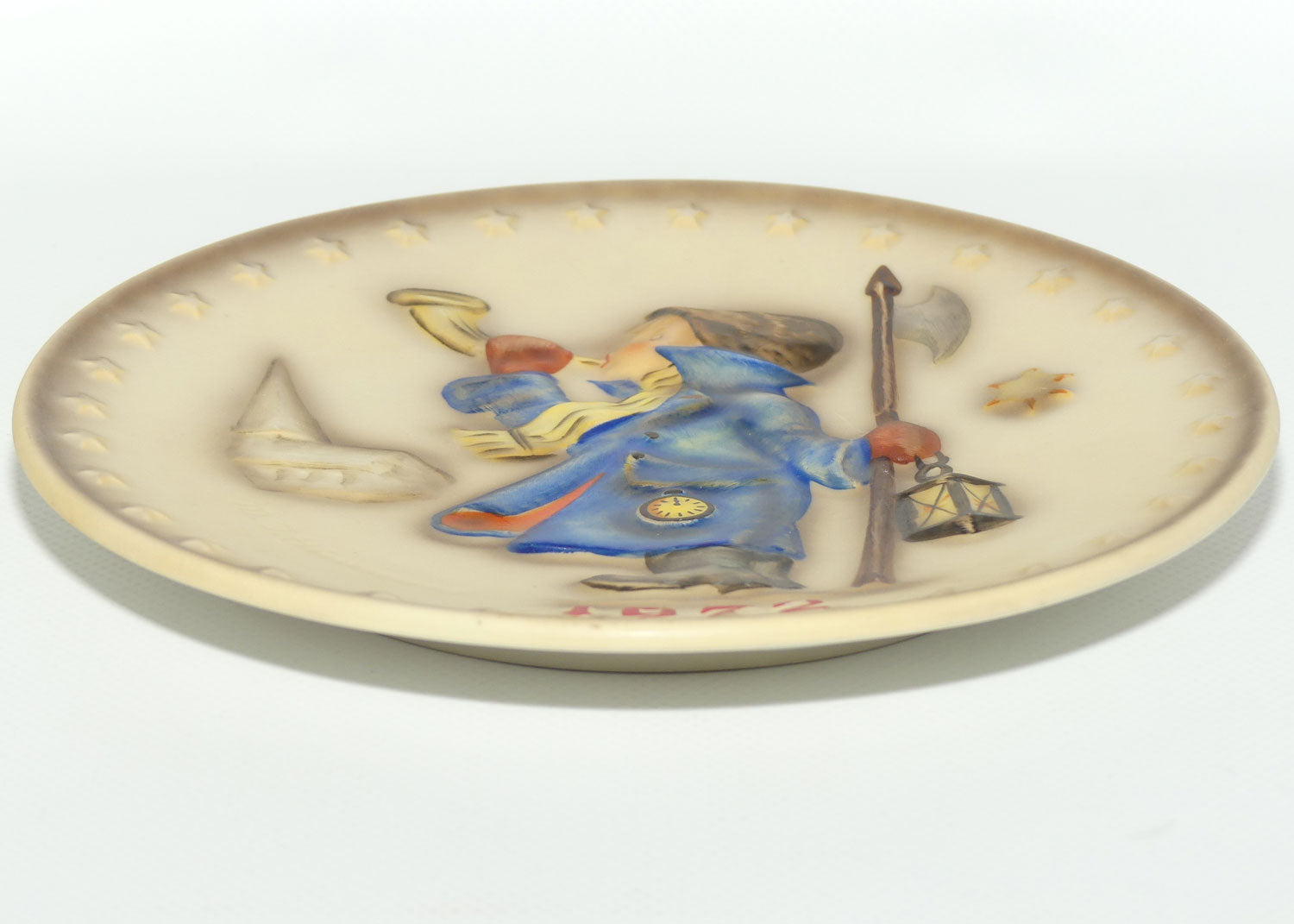 HUM0265 MI Hummel Annual Plate 1972 | Hear Ye, Hear Ye