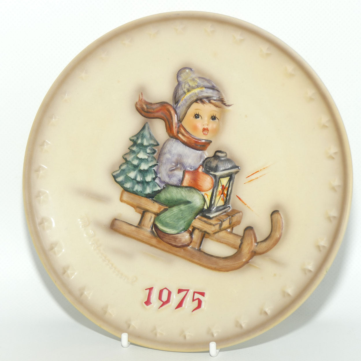 HUM0268 MI Hummel Annual Plate 1975 | Riding into Christmas | Sleigh Ride