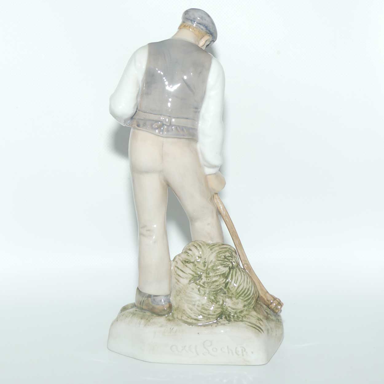 Bing and Grondahl figure 2043 | Farmer with Scythe