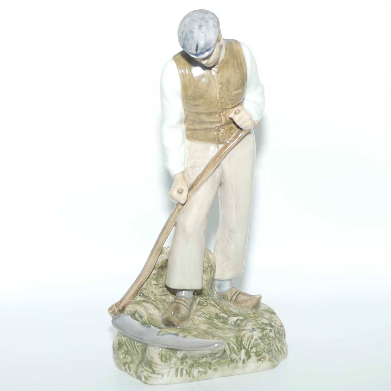 Bing and Grondahl figure 2043 | Farmer with Scythe