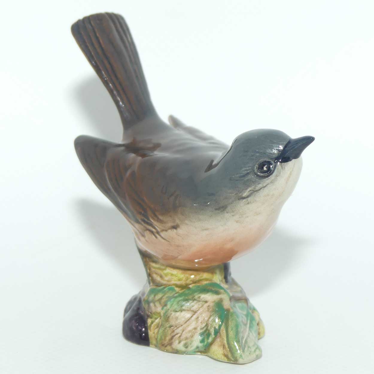#2106B Beswick Whitethroat | Leaf Base