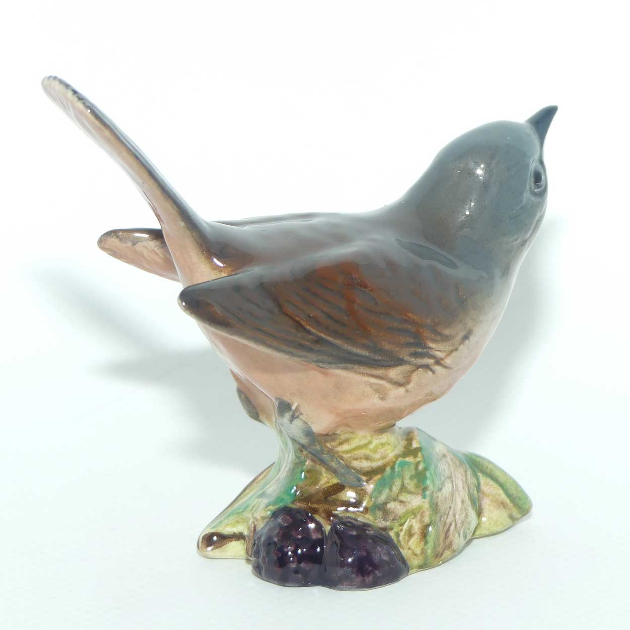 #2106B Beswick Whitethroat | Leaf Base
