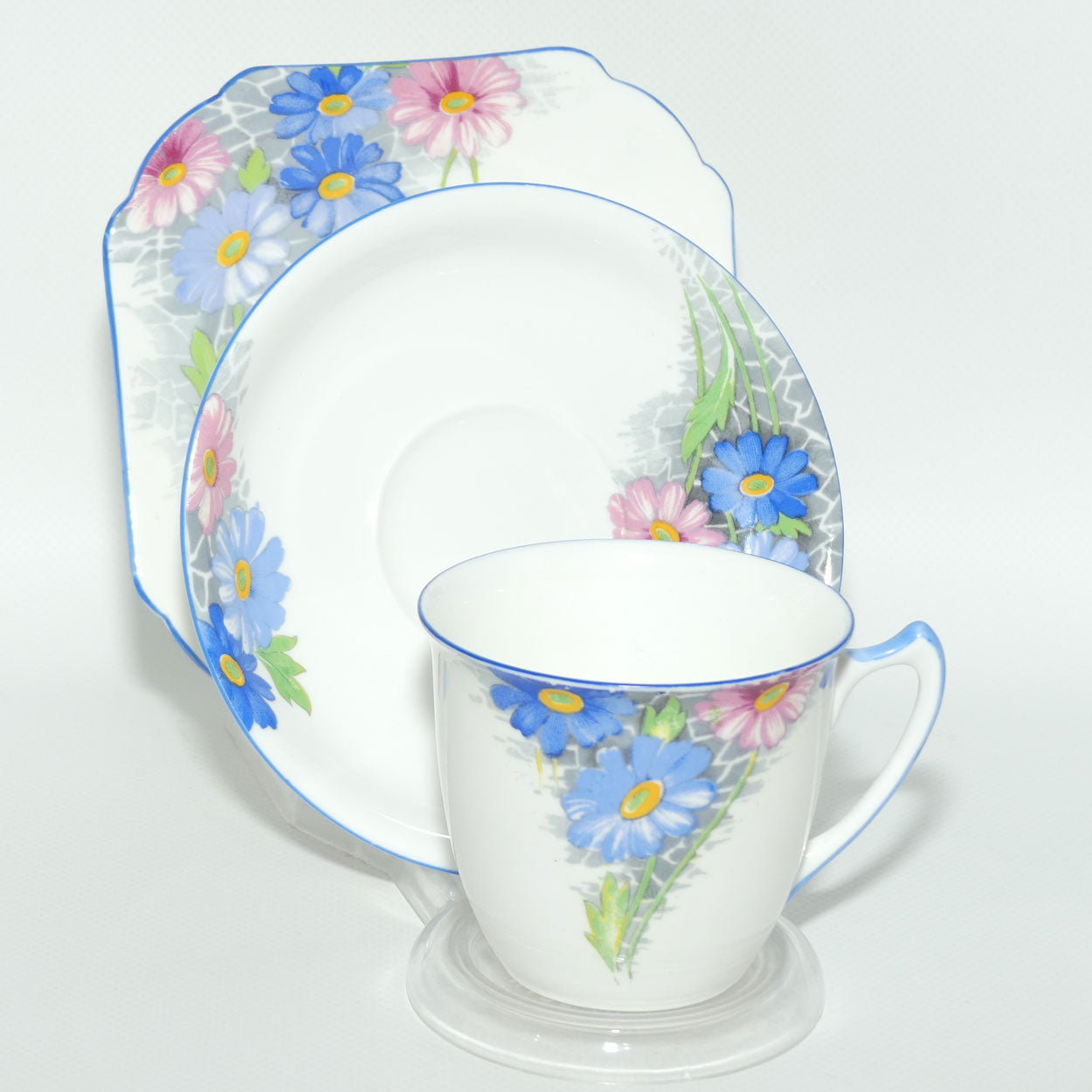 Shelley Strand shape Blue and Pink Daisy pattern trio | Z12216