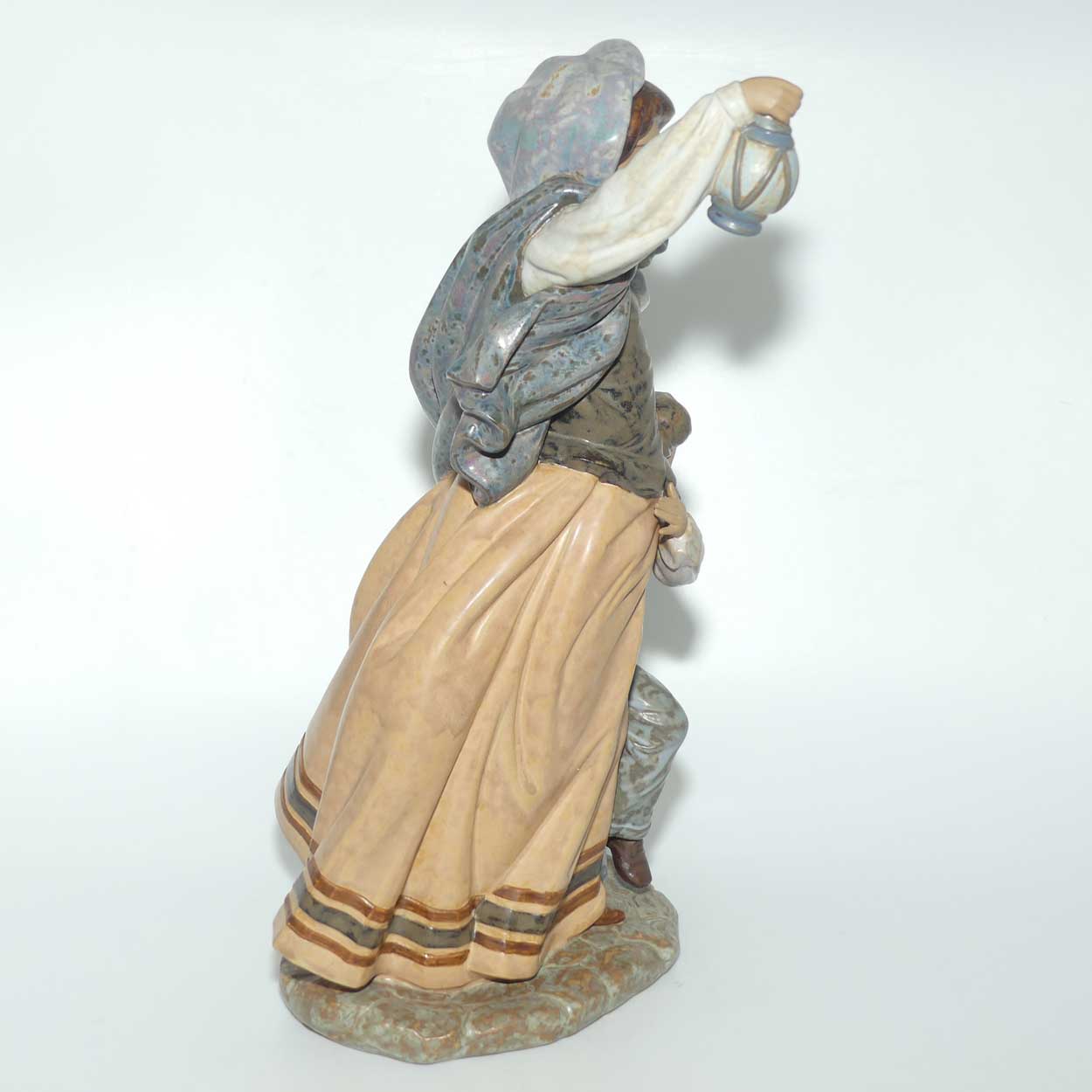 Lladro figure Waiting for Sailor | Gres | 2129