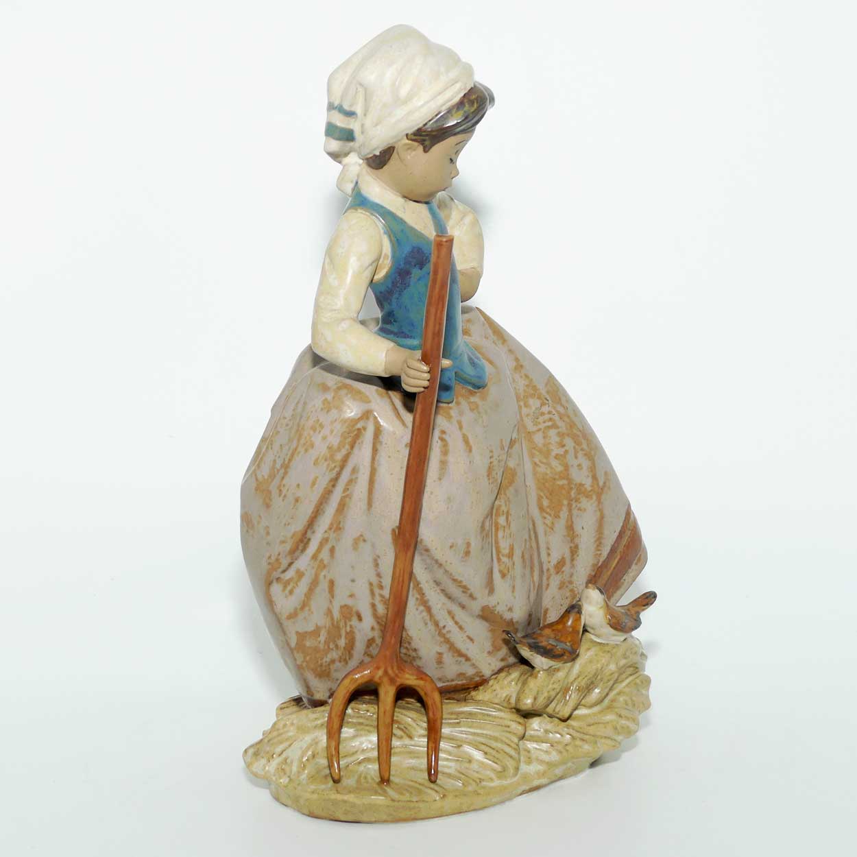 Lladro figure Sharing the Harvest (Gres) #2179