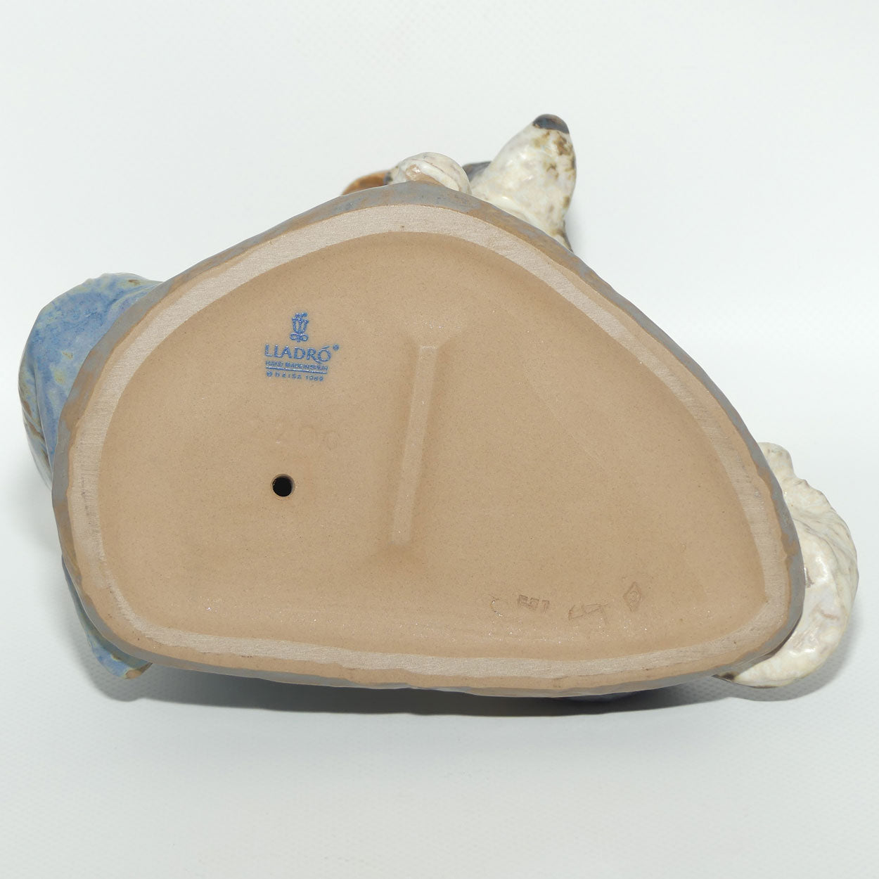 Lladro figure A Big Hug | Girl and Dog | Gres | #2200