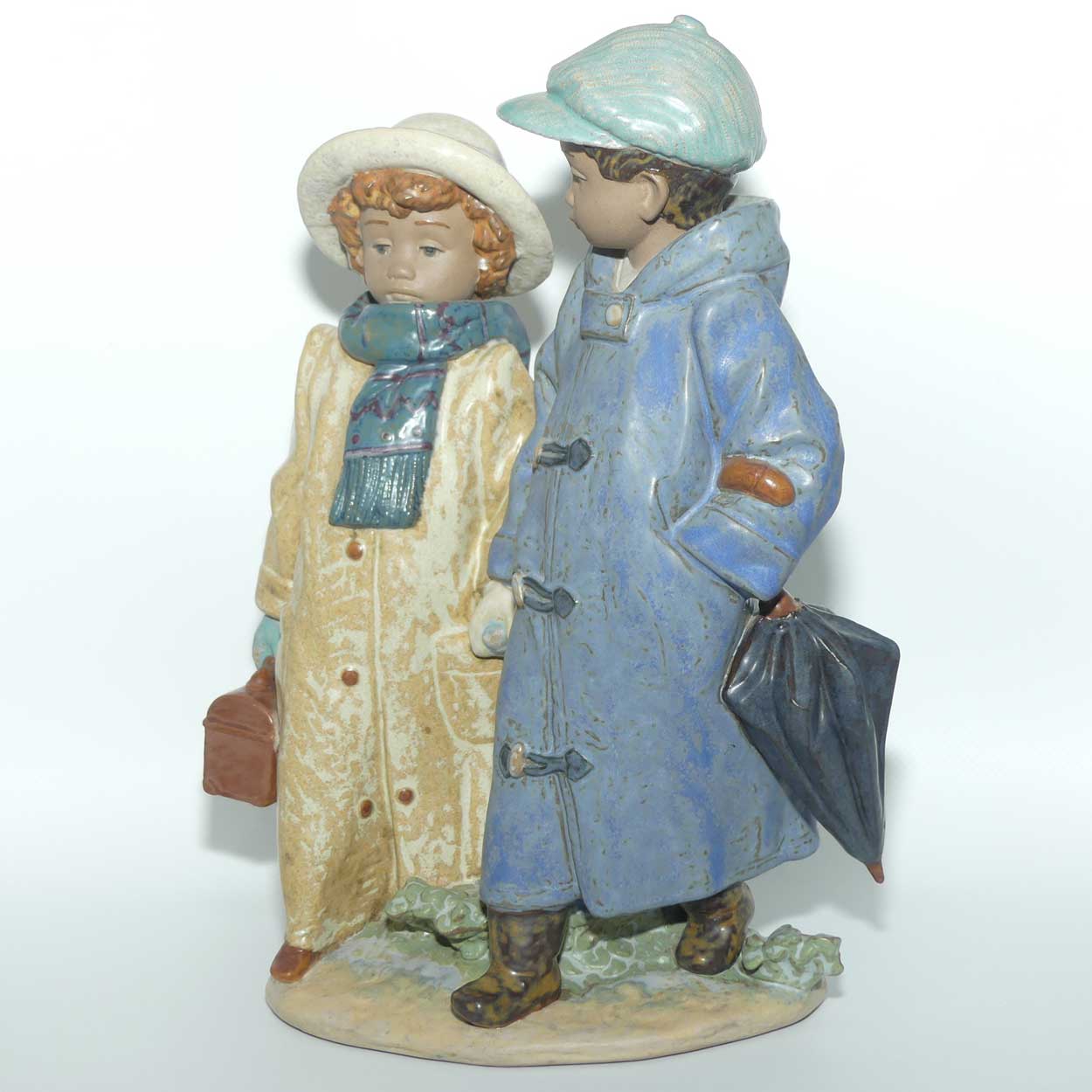 Lladro figure Away to School | Gres | #2242
