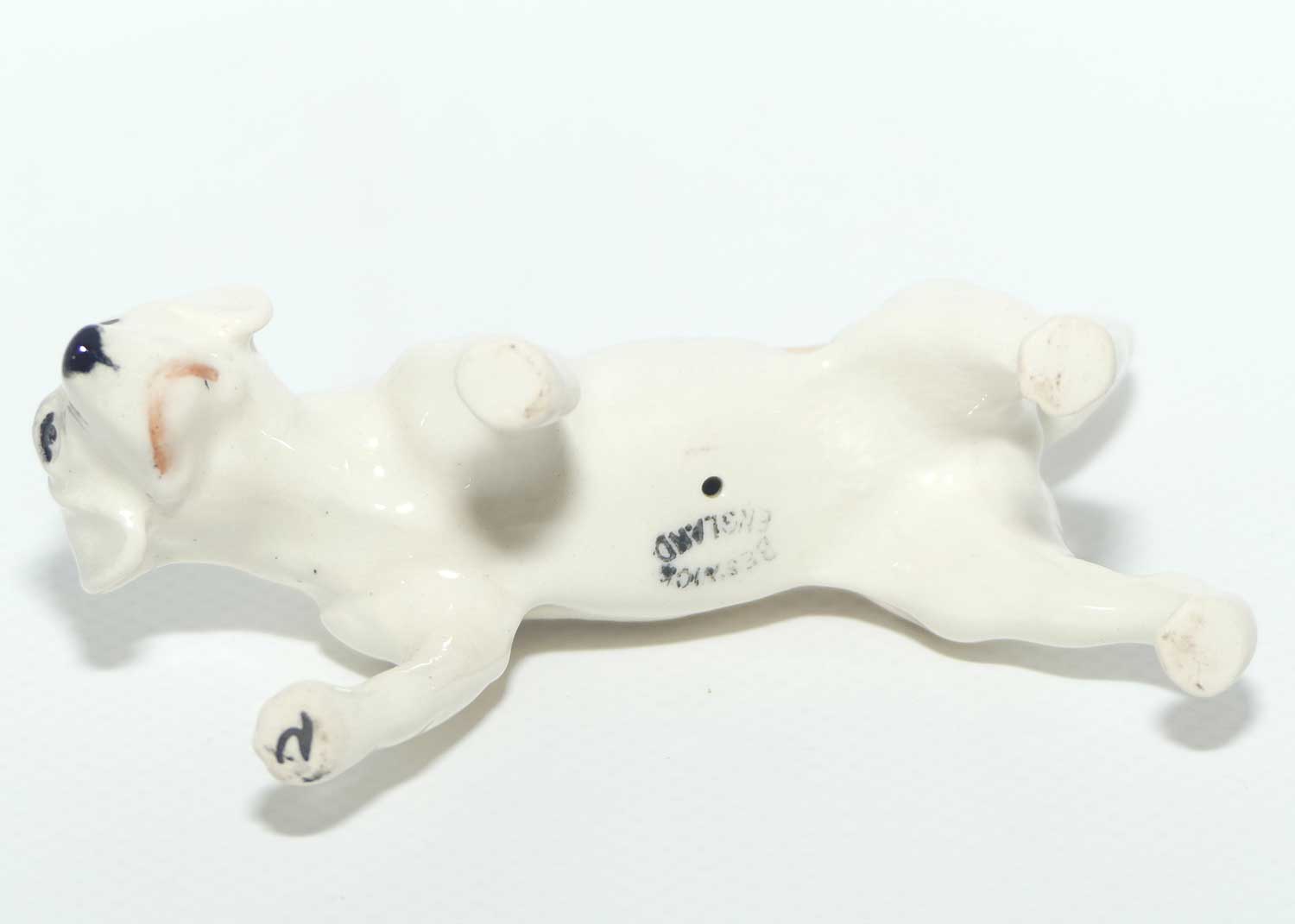 #2264 Beswick Foxhound | Looking Down | Tail Curled | Gloss
