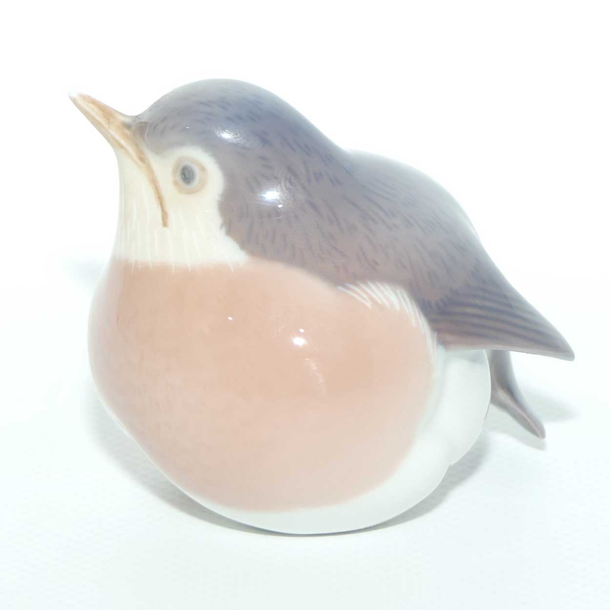 Royal Copenhagen figure 2266 | Robin