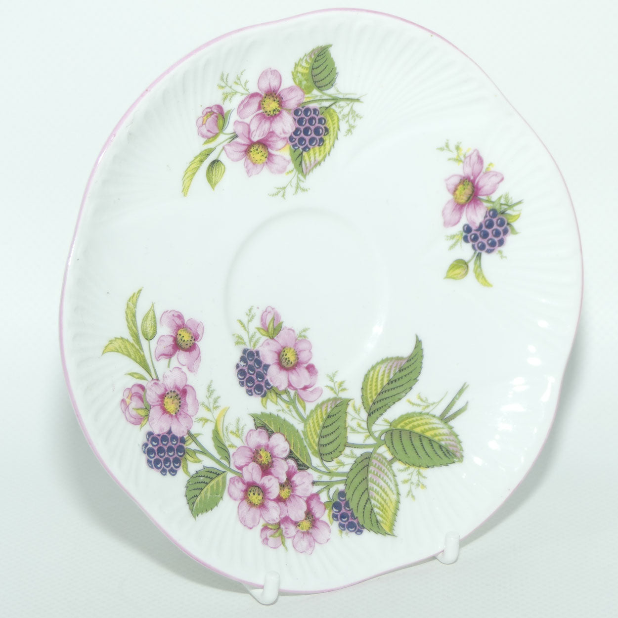 Shelley Dainty shape Ratauds Bramble trio | Pattern 2350