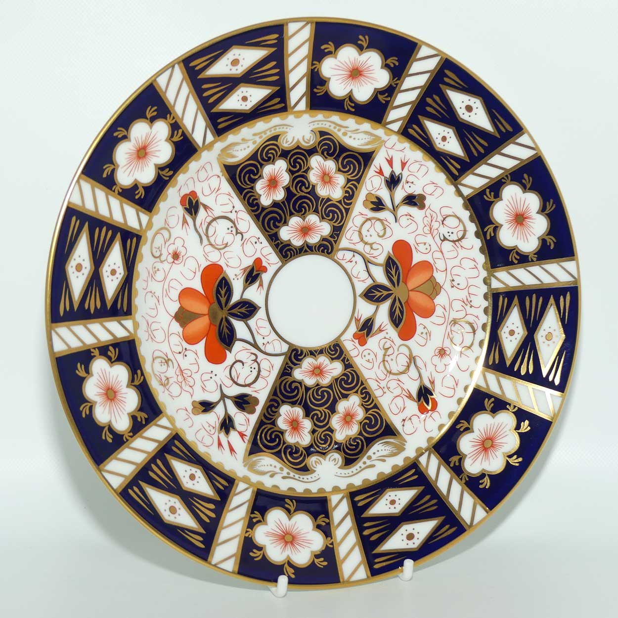 Royal Crown Derby Imari 2451 plate | 21.5cms diam