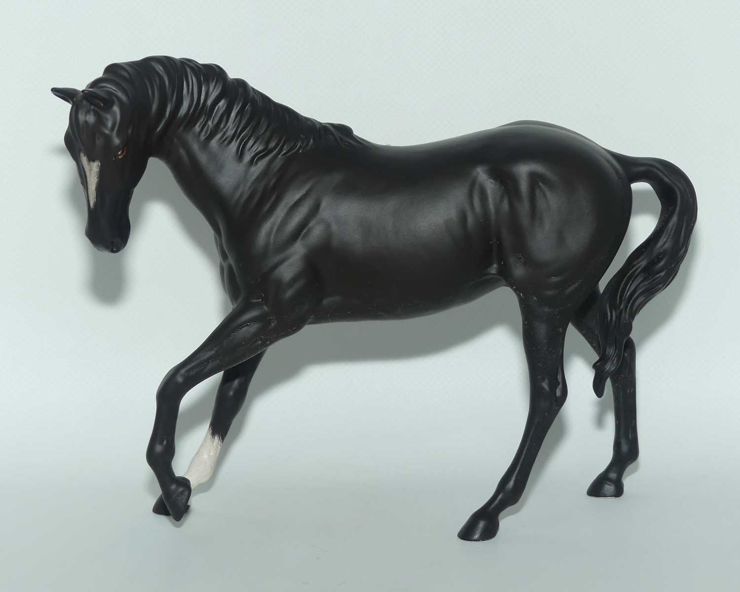 #2466 Beswick Black Beauty | Matt