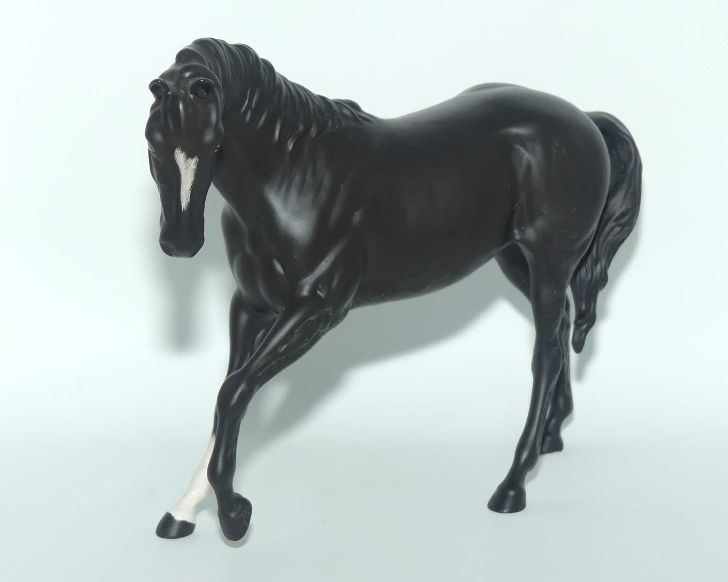 #2466 Beswick Black Beauty | Matt