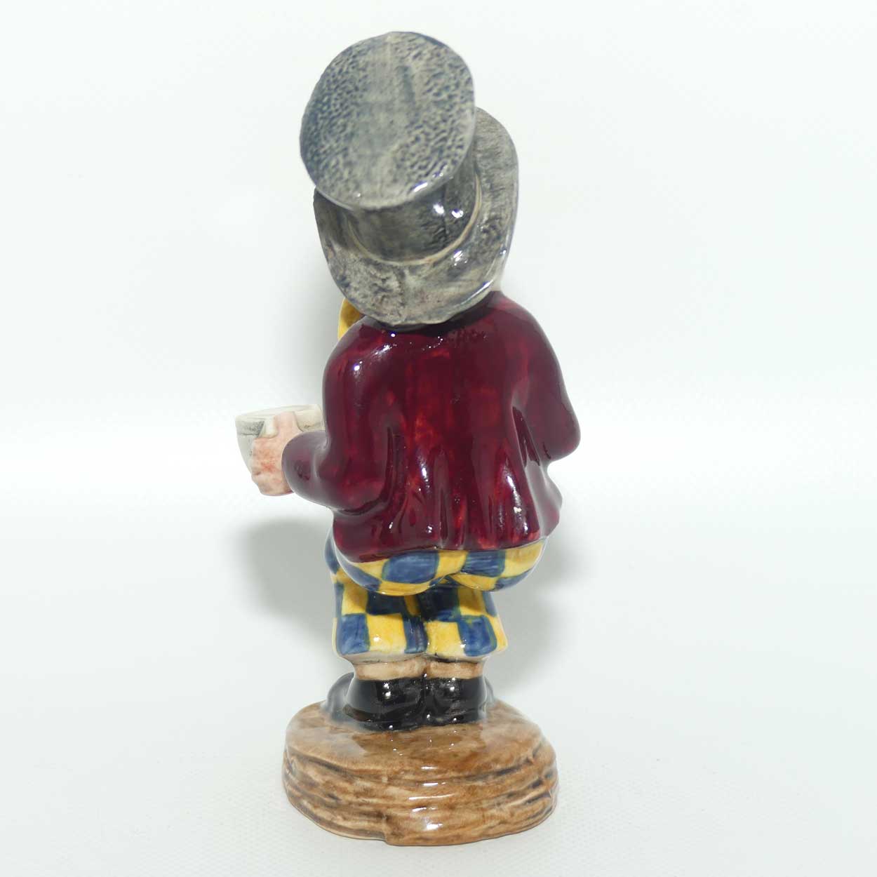 #2479 Beswick Alice in Wonderland Mad Hatter figure