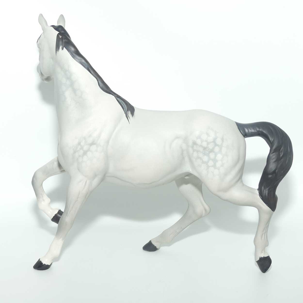 #2688 Beswick Spirit of the Wind (Grey, Matt)