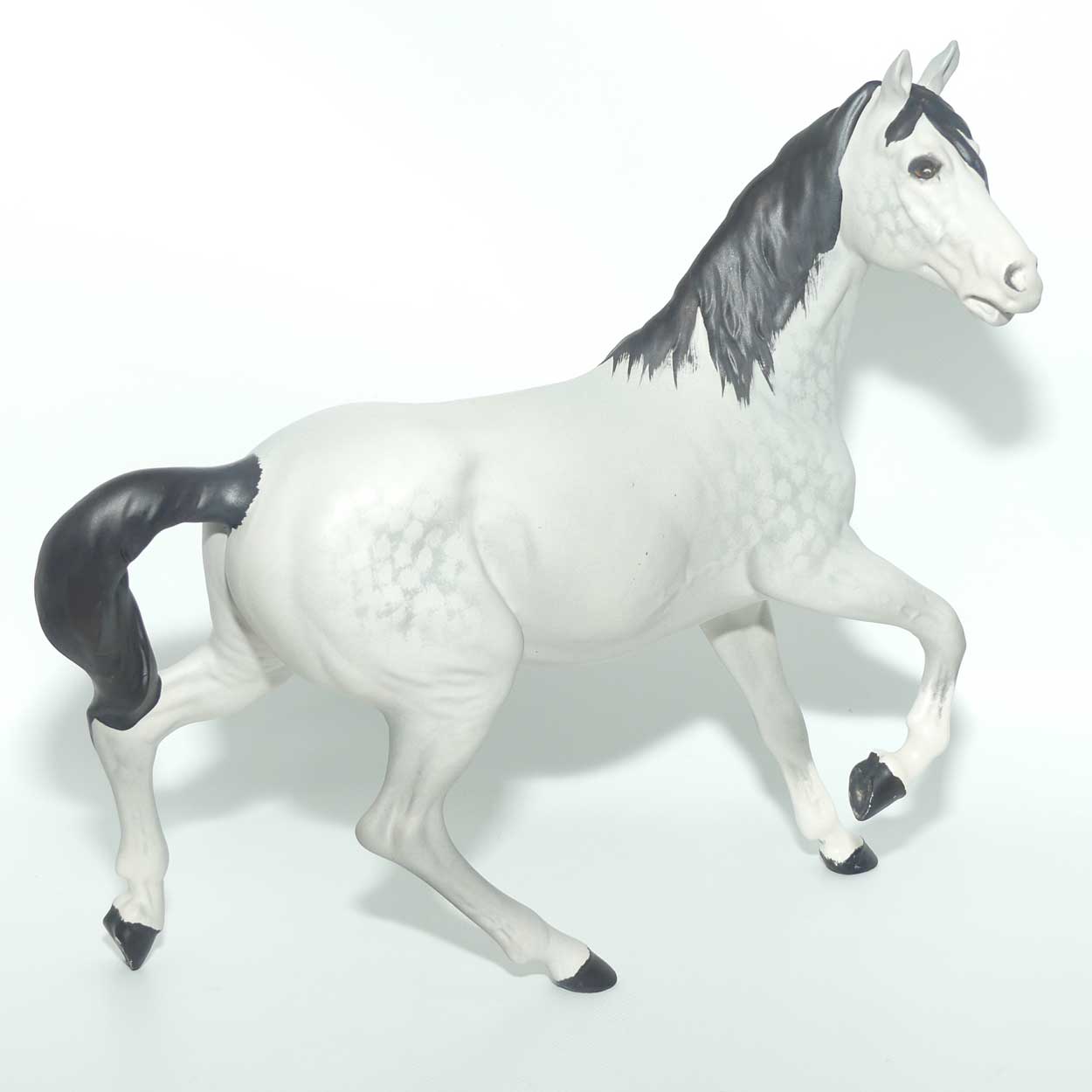 #2688 Beswick Spirit of the Wind (Grey, Matt)