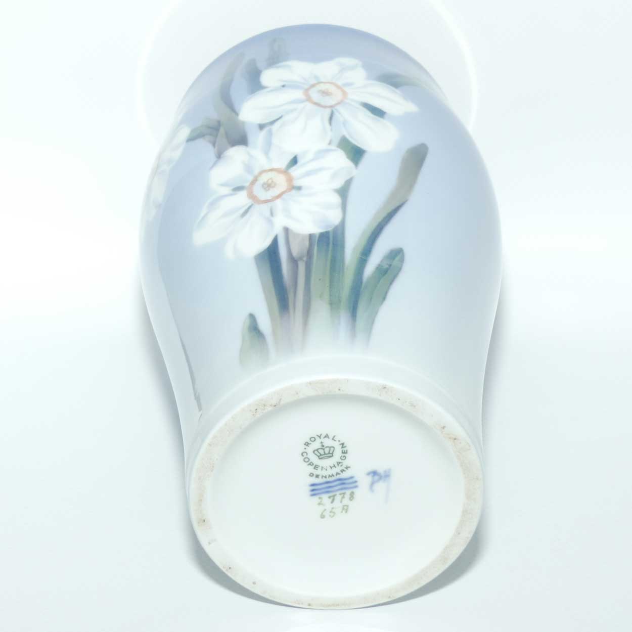 Royal Copenhagen large floral vase | White Narcissus | #2778/65A