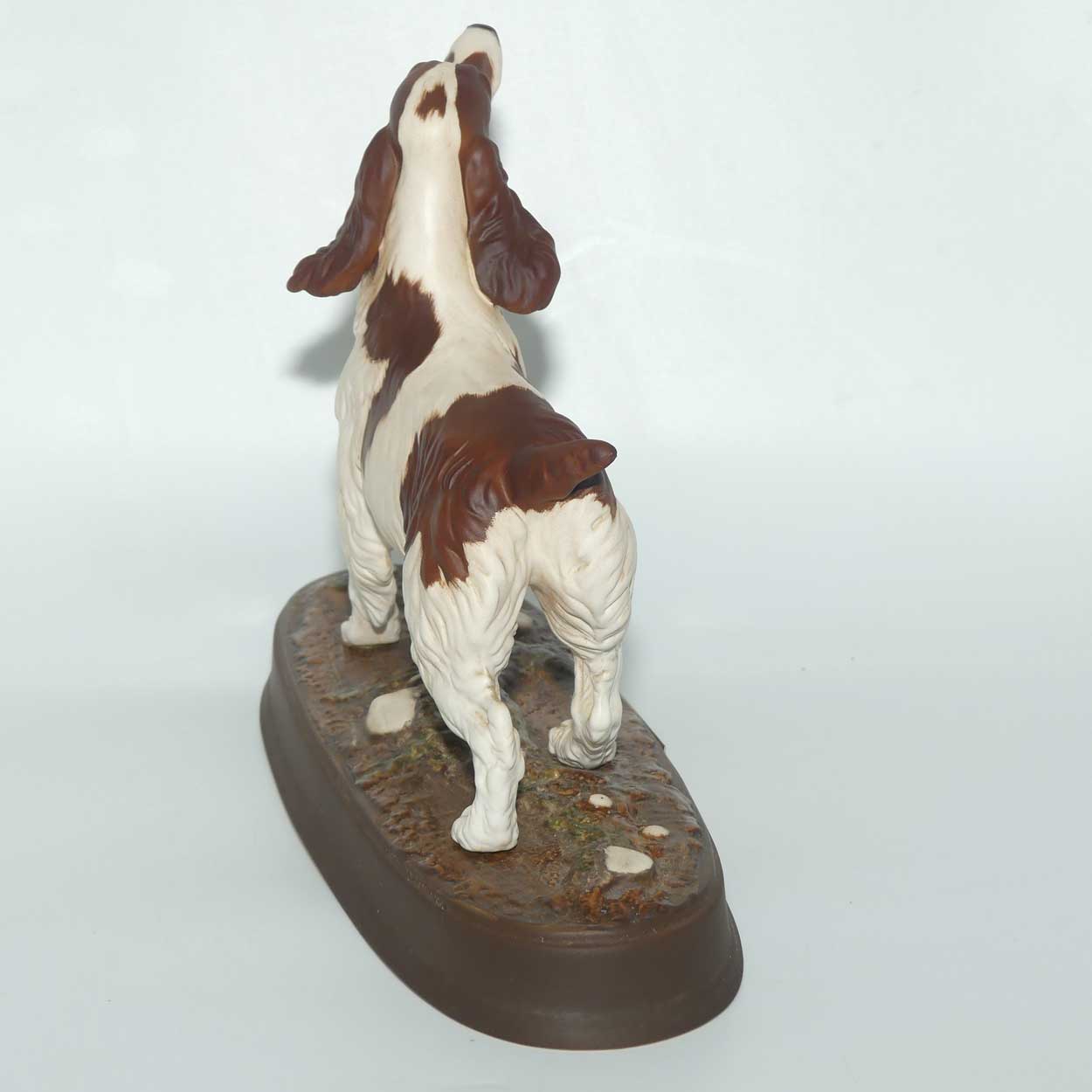 #2980 Beswick The Spaniel (Matt; Ceramic plinth)