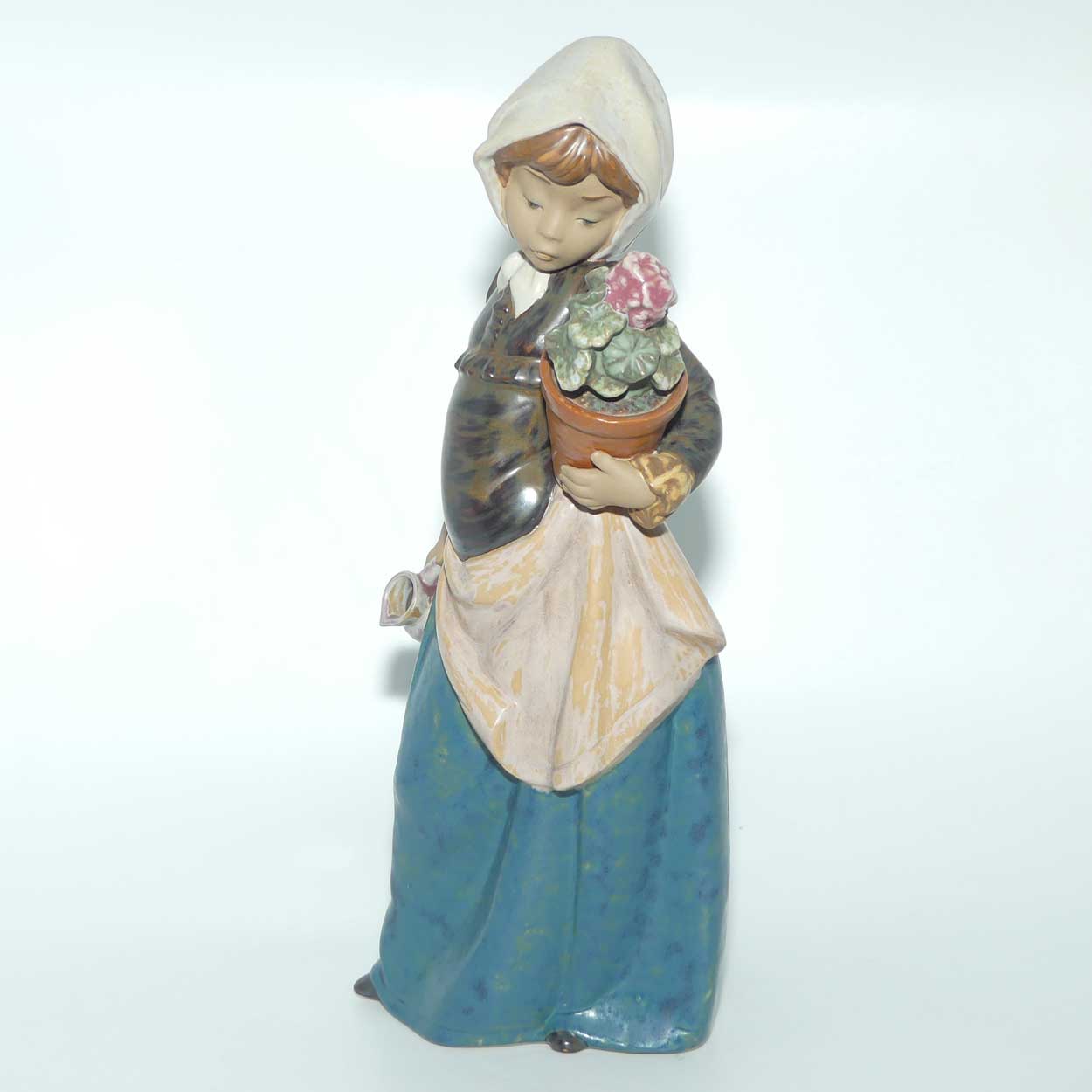 Lladro figure Girl with Geranium | Gres | #3508