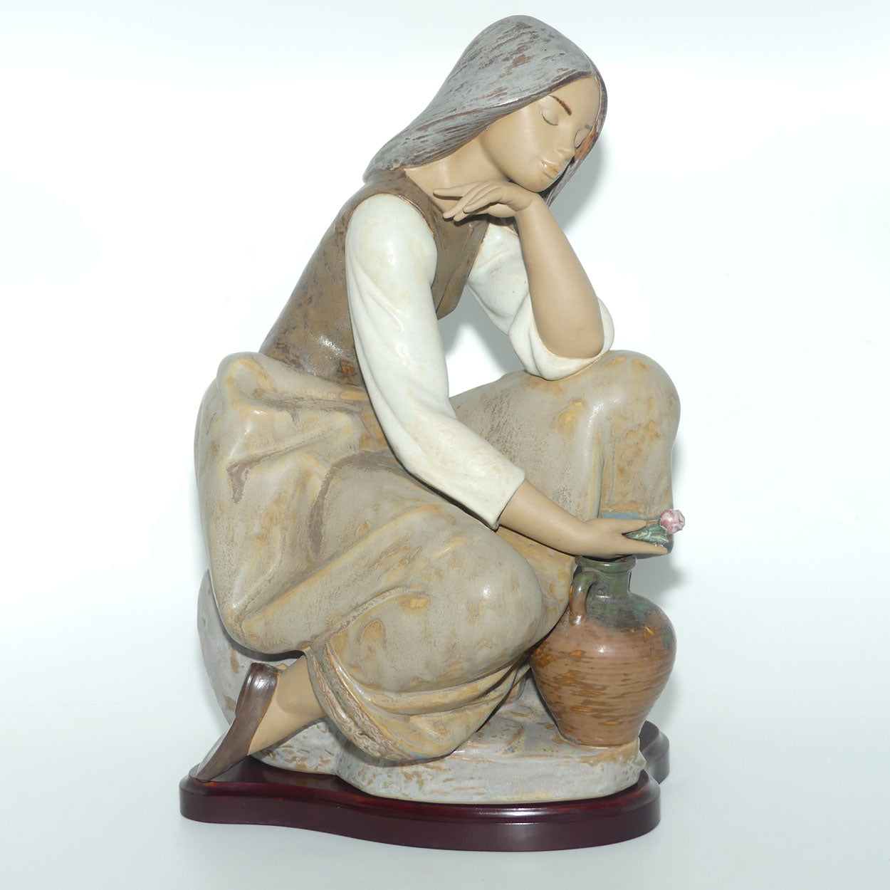 Lladro figure Classic Water Carrier | Gres | #3525
