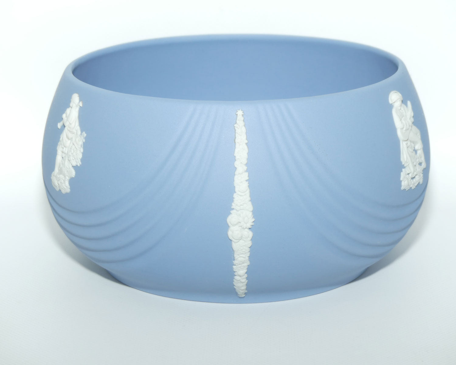 Wedgwood Jasper | White on Pale Blue bowl | 3 Cameo Scenes | Curved design | 22cm diam