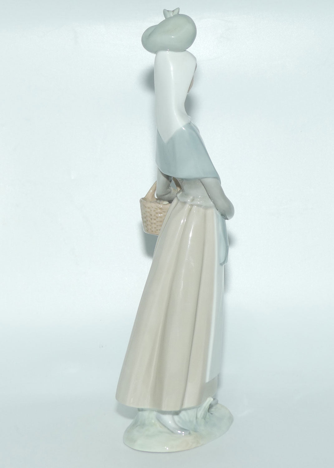 Lladro figure Marketing Day | Slender Girl | #4502