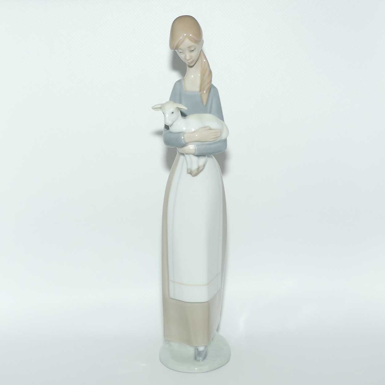 Lladro figure Young Girl with Lamb | #4505 | #2