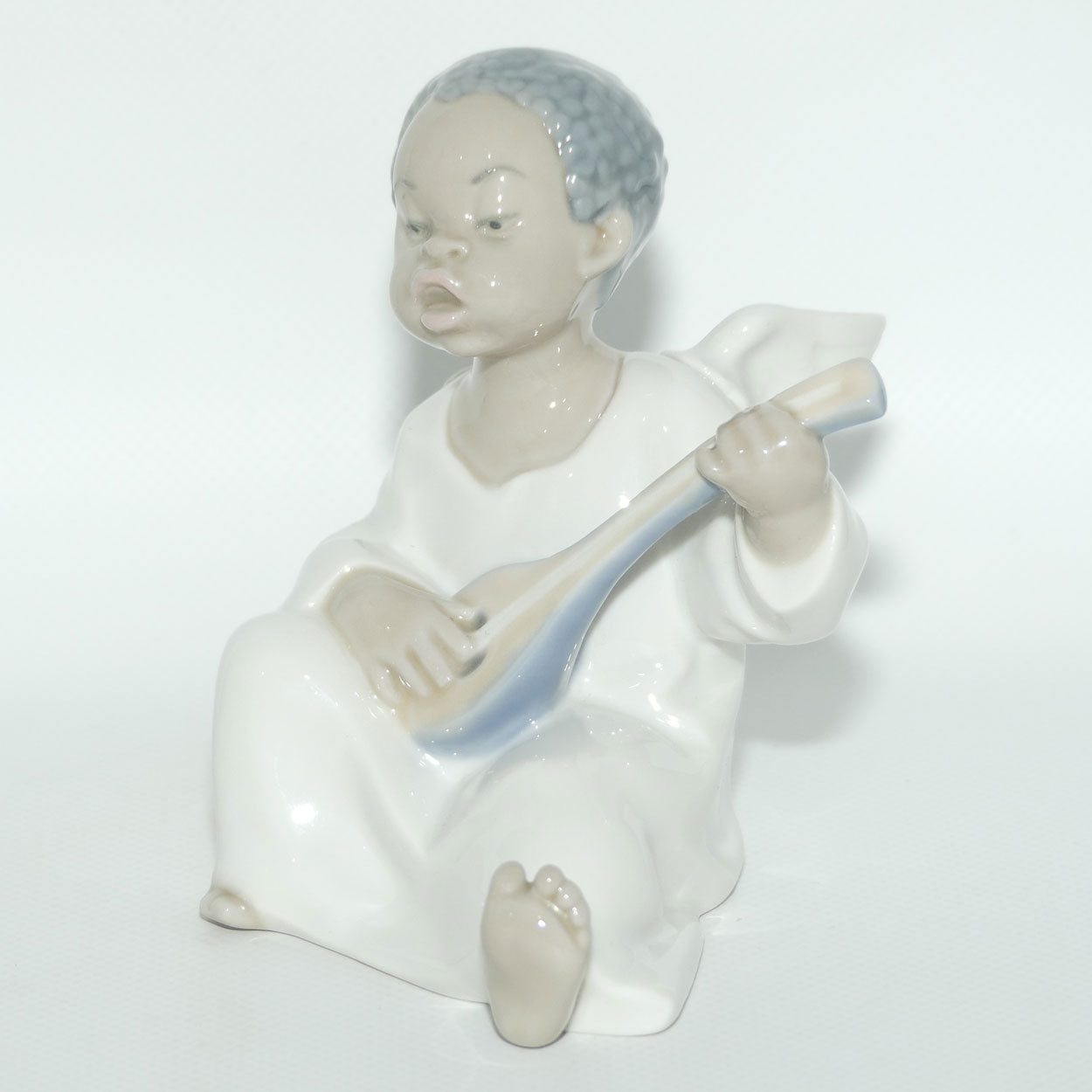 Lladro figure Angel | Dark | Strumming #4537 | figure only