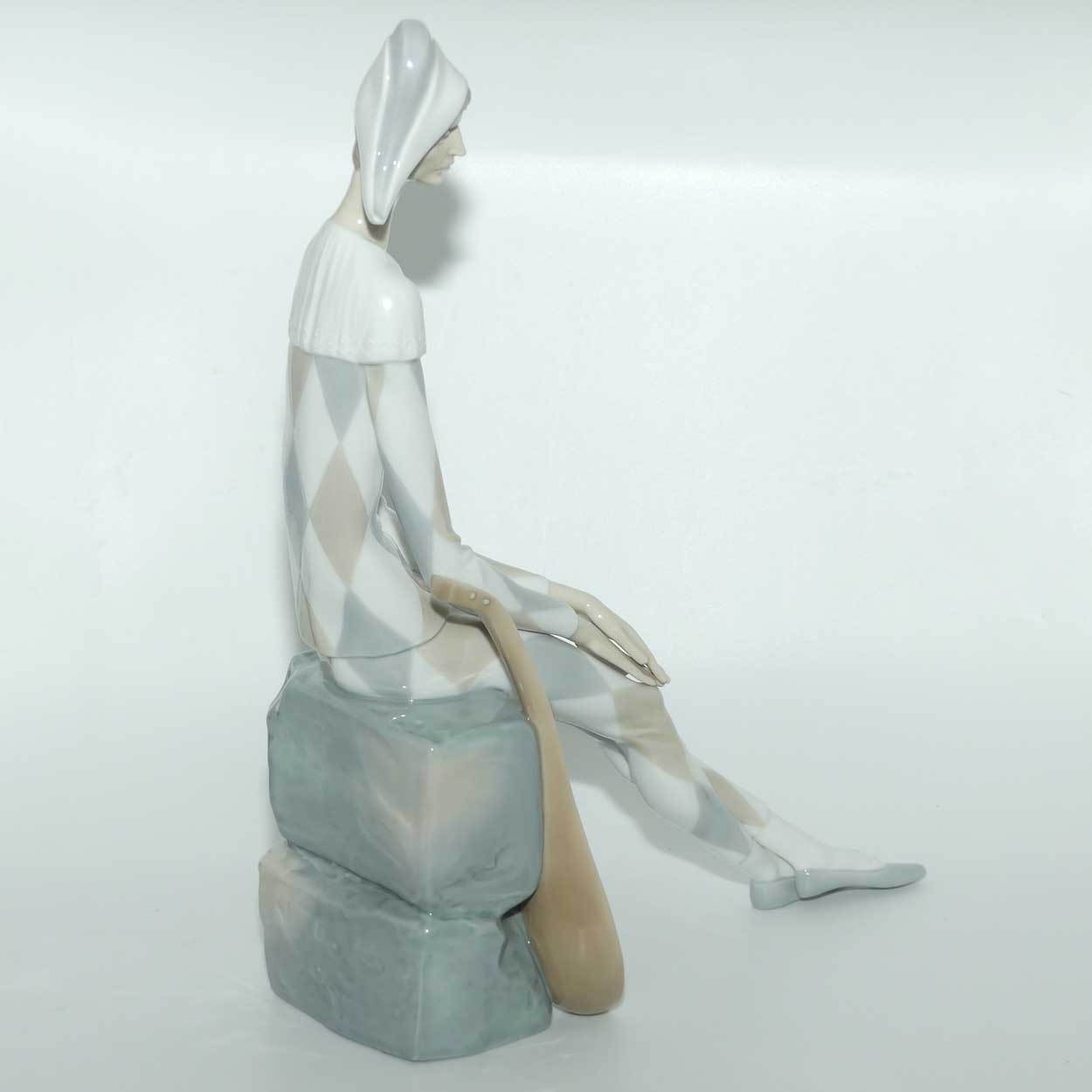 Lladro figure Sad Harlequin | #4558