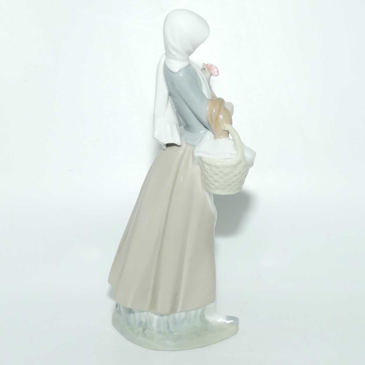 Lladro figure Girl with Cockerel #4591 | #2