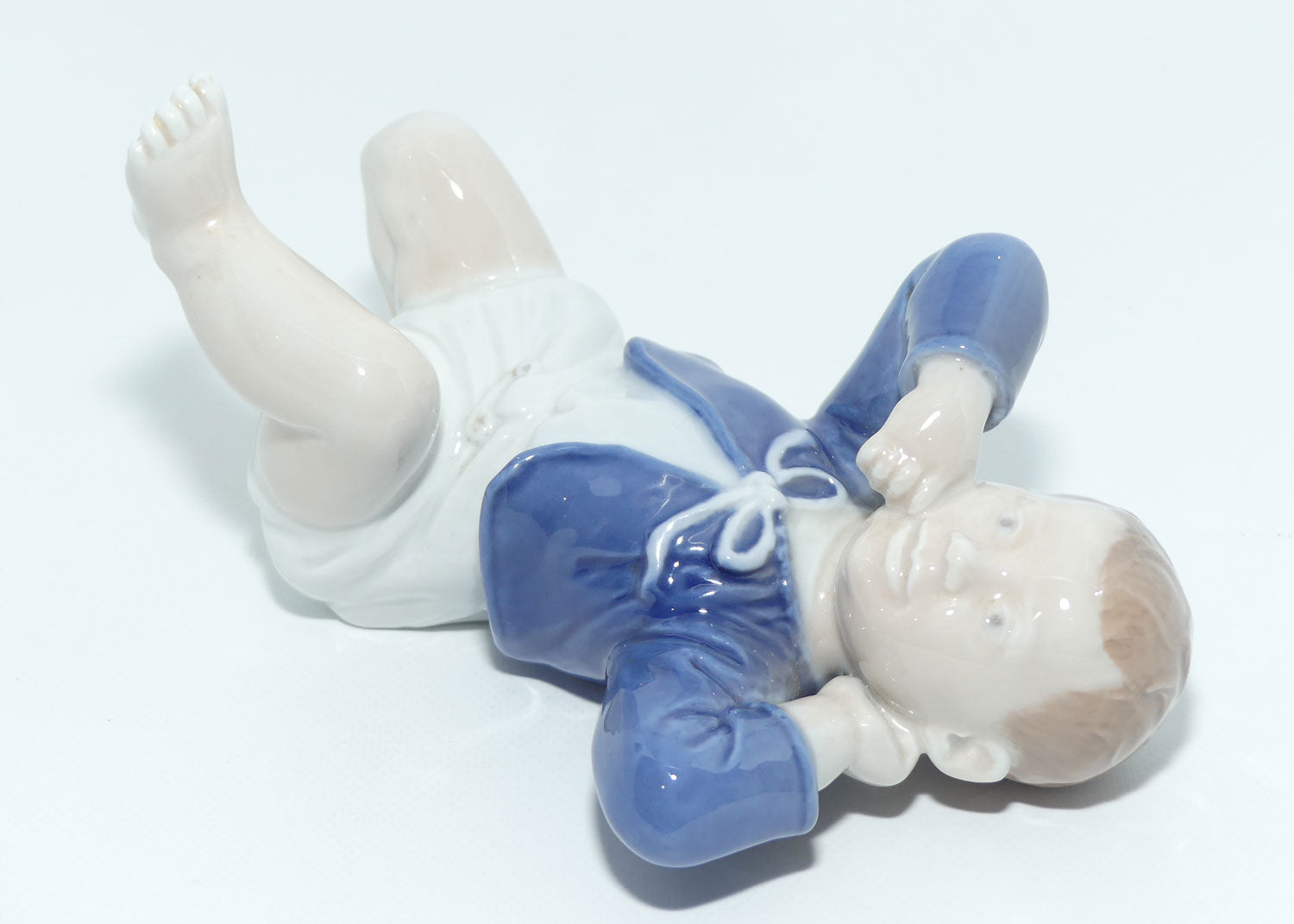 Royal Copenhagen Denmark figure 4669 | Baby Lying on Back