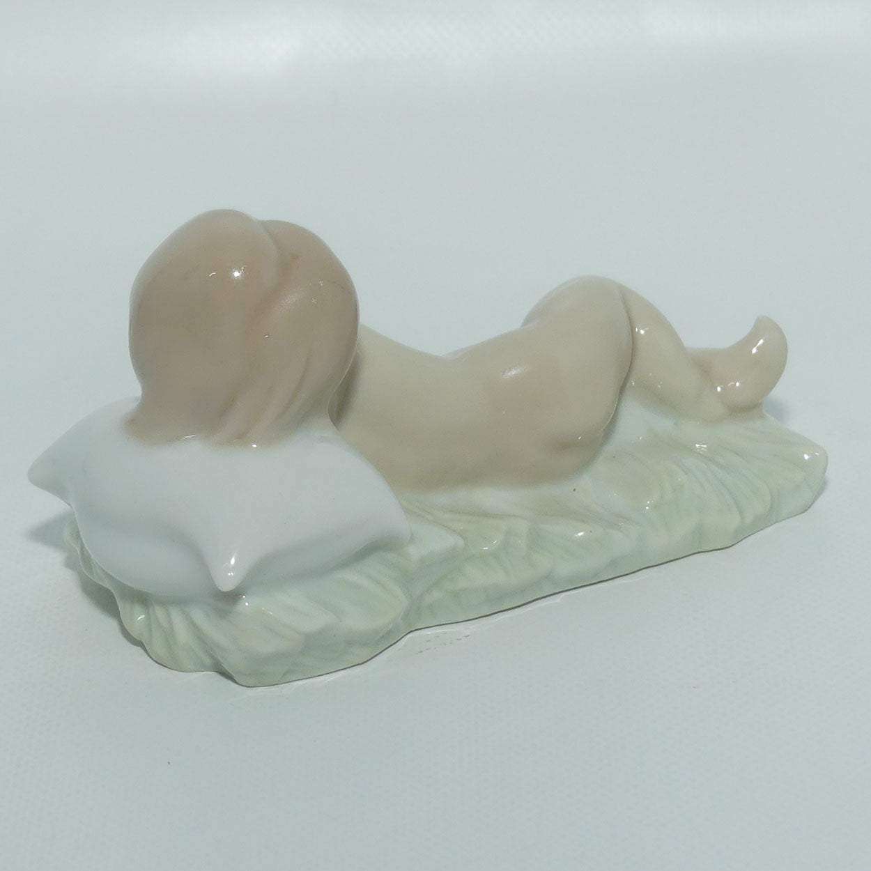 Lladro figure Baby Jesus #4670