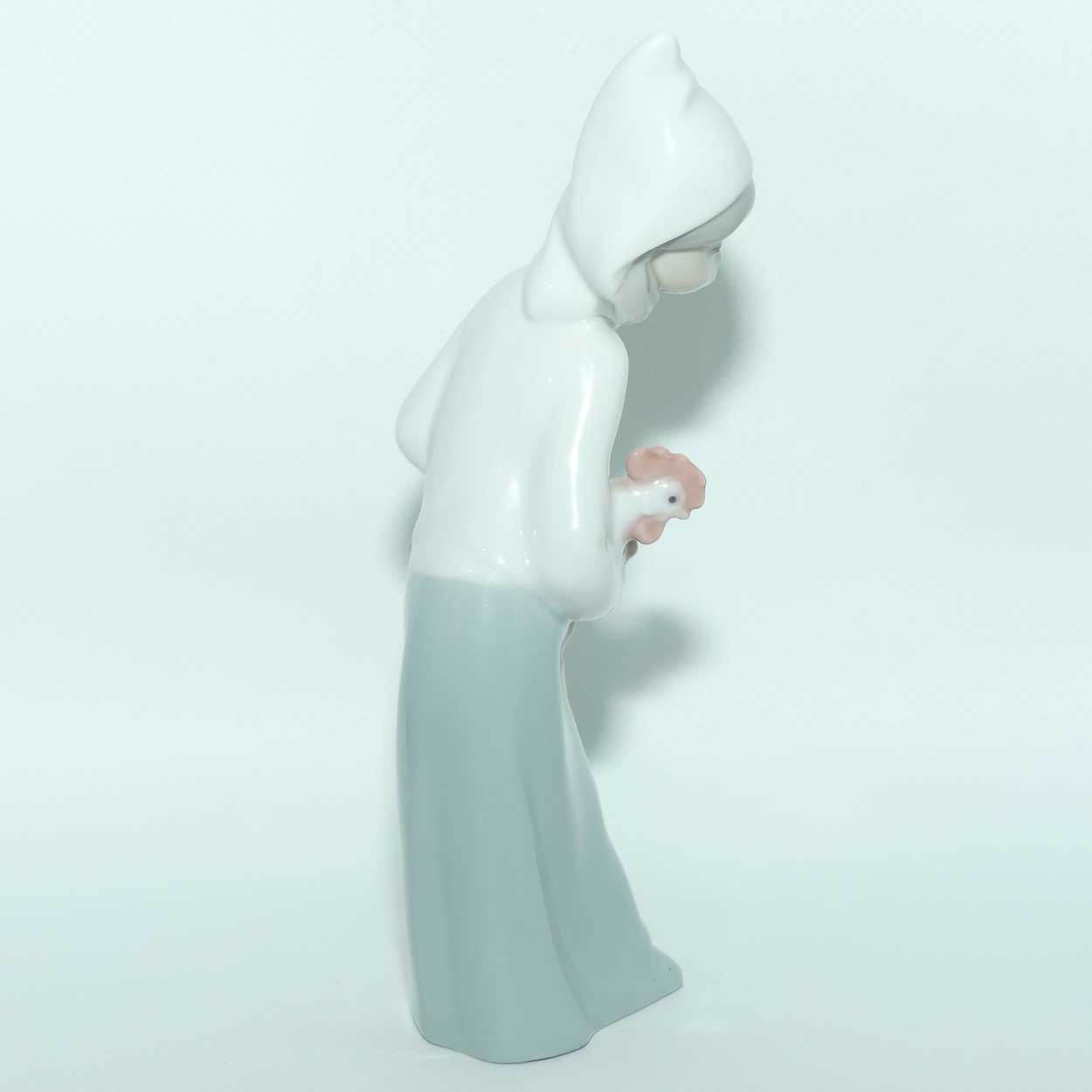 Lladro figure Girl with Rooster | #4677