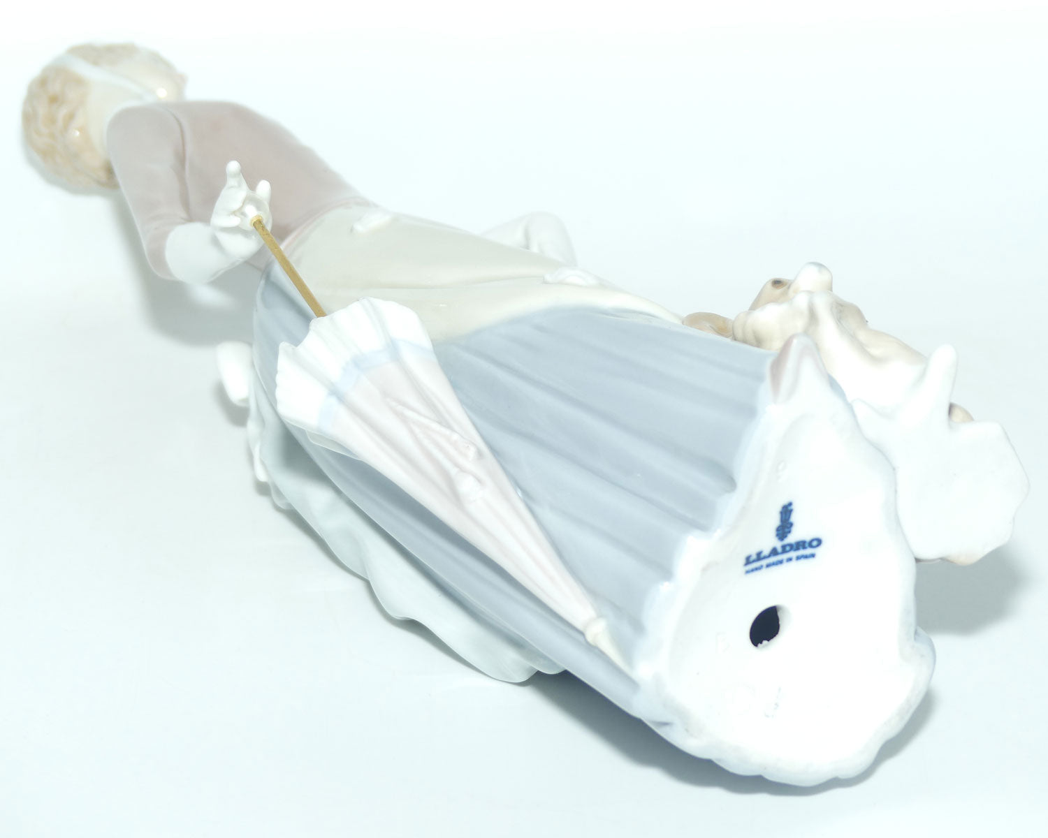 Lladro figure Woman with Dog #4761 | #2