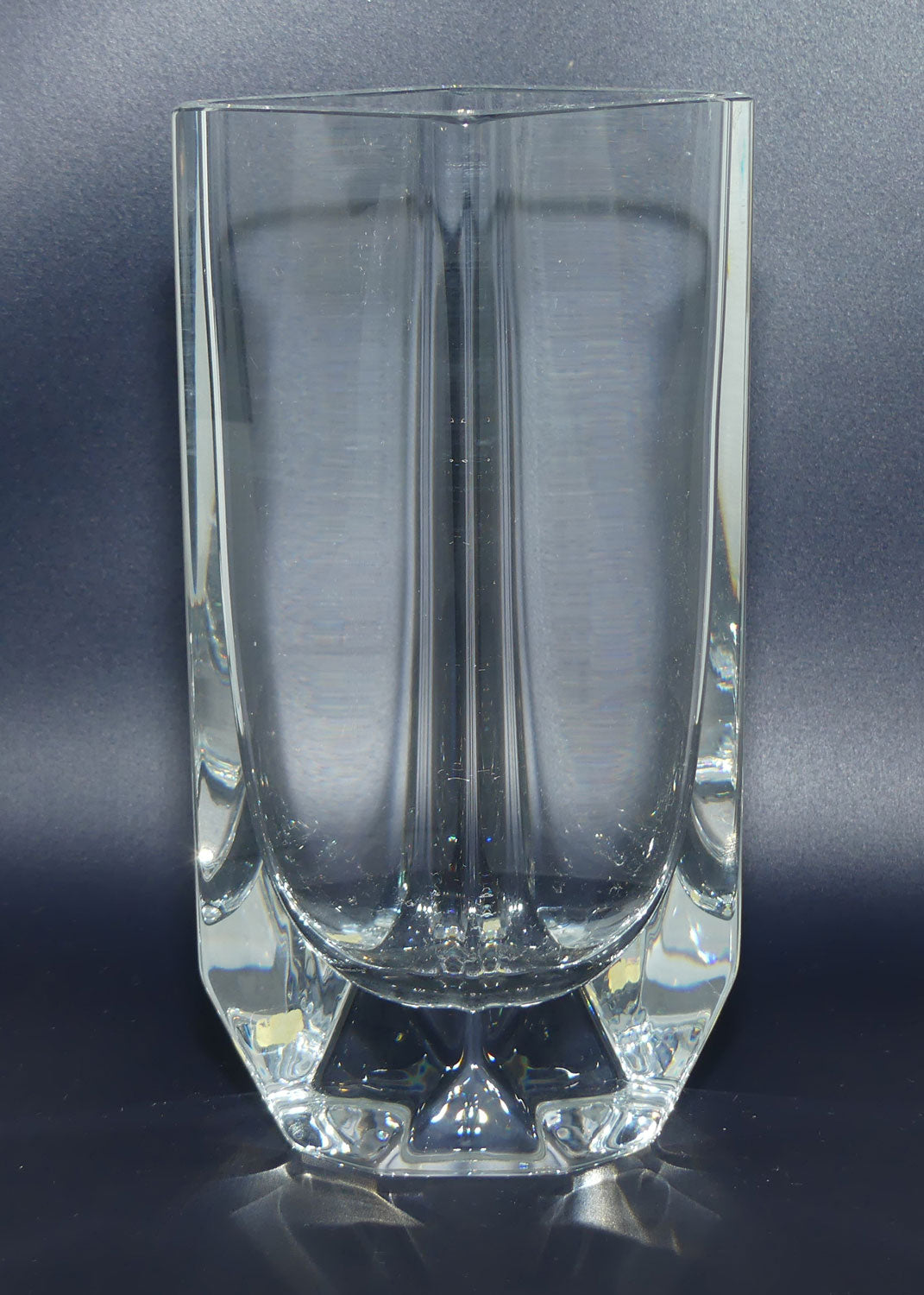 Kosta Crystal Diamond shape vase | 47858 | Sigurd Perrson