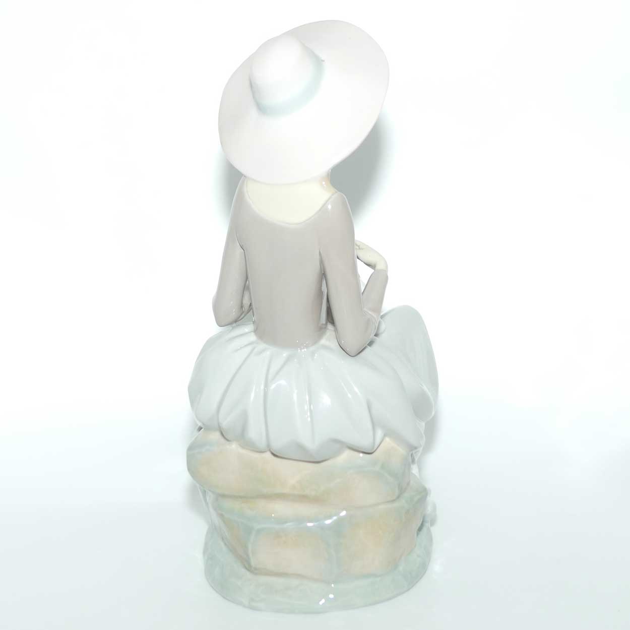 Lladro figure Girl with Dog | Gloss | #4806