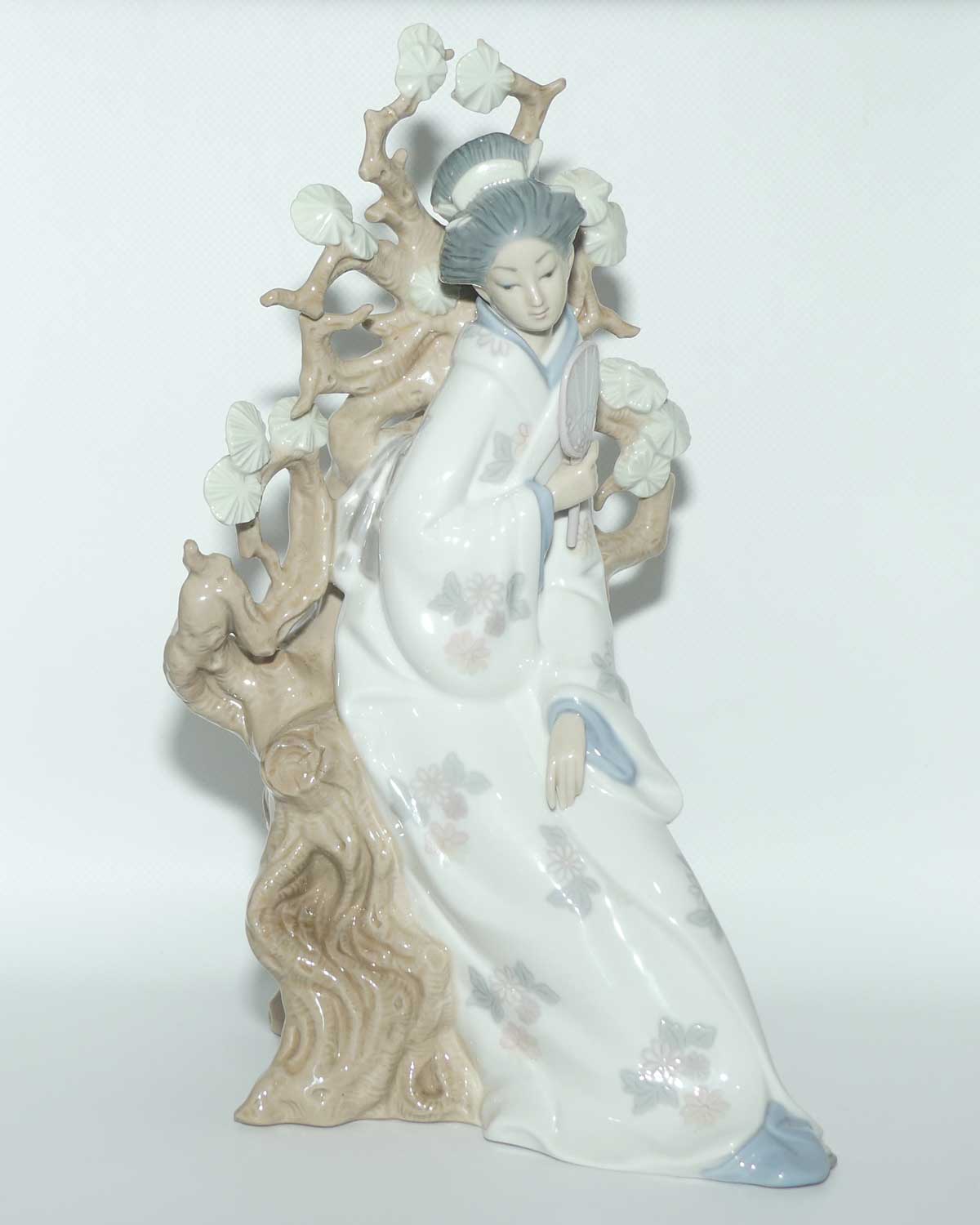 Lladro figure Geisha | #4807