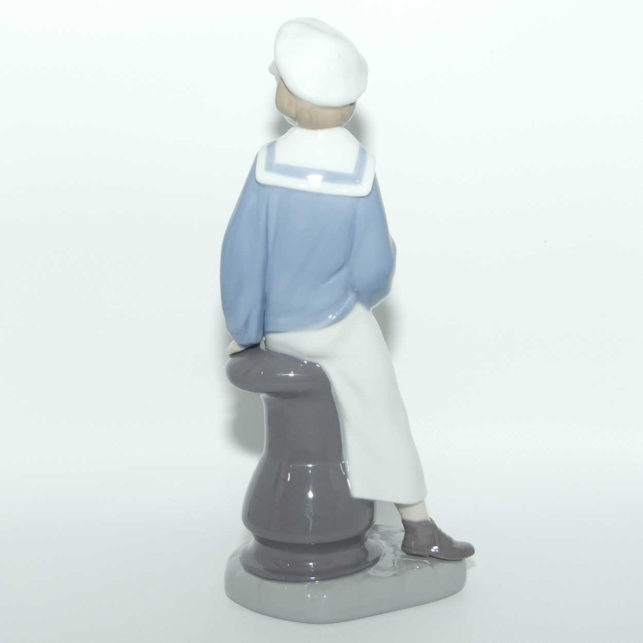 Lladro figure Boy with Yacht | Young Sailor | #4810 | #3