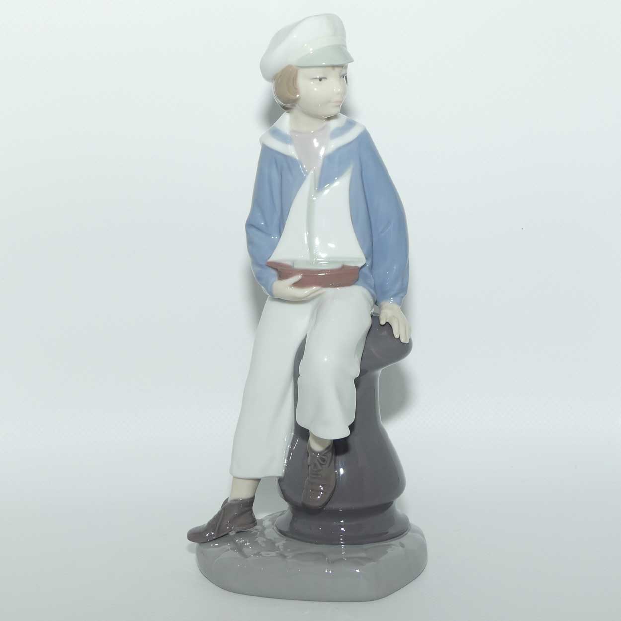 Lladro figure Boy with Yacht | Young Sailor | #4810 | #3