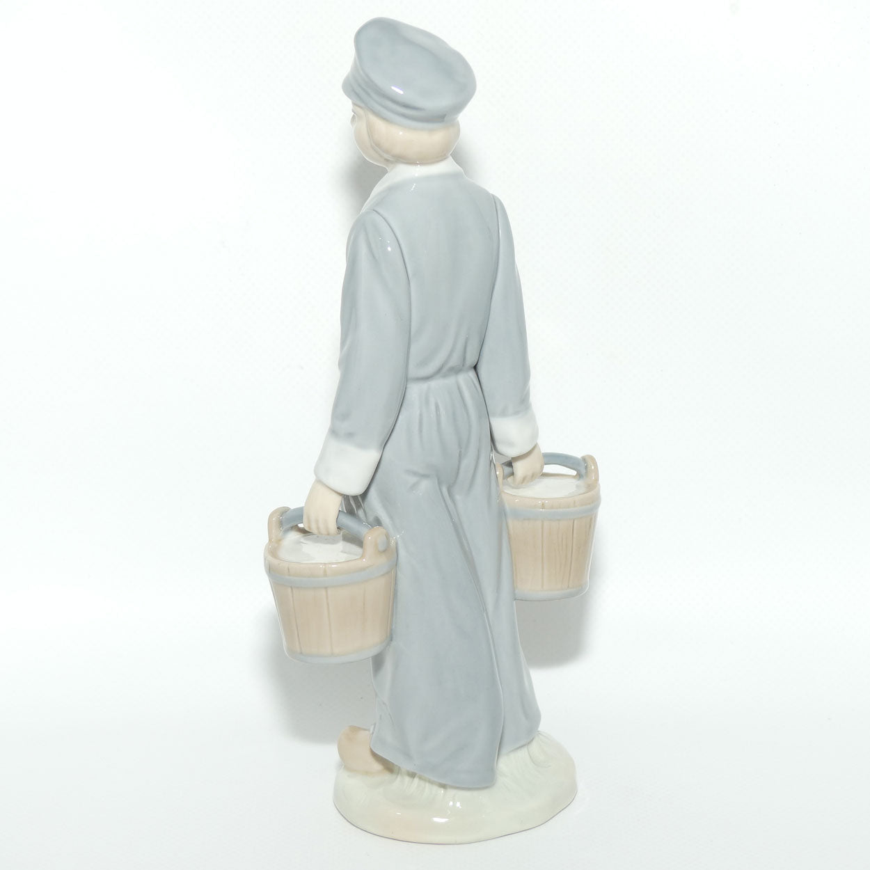 Lladro figure Boy With Pails | Gloss | #4811