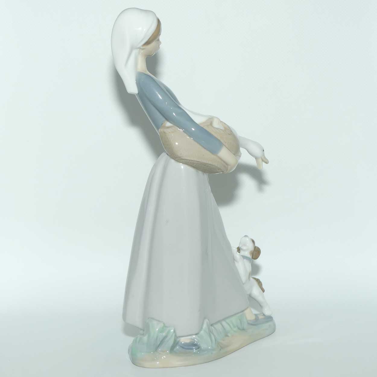 Lladro figure Girl with Goose and Dog | #2 | #4866