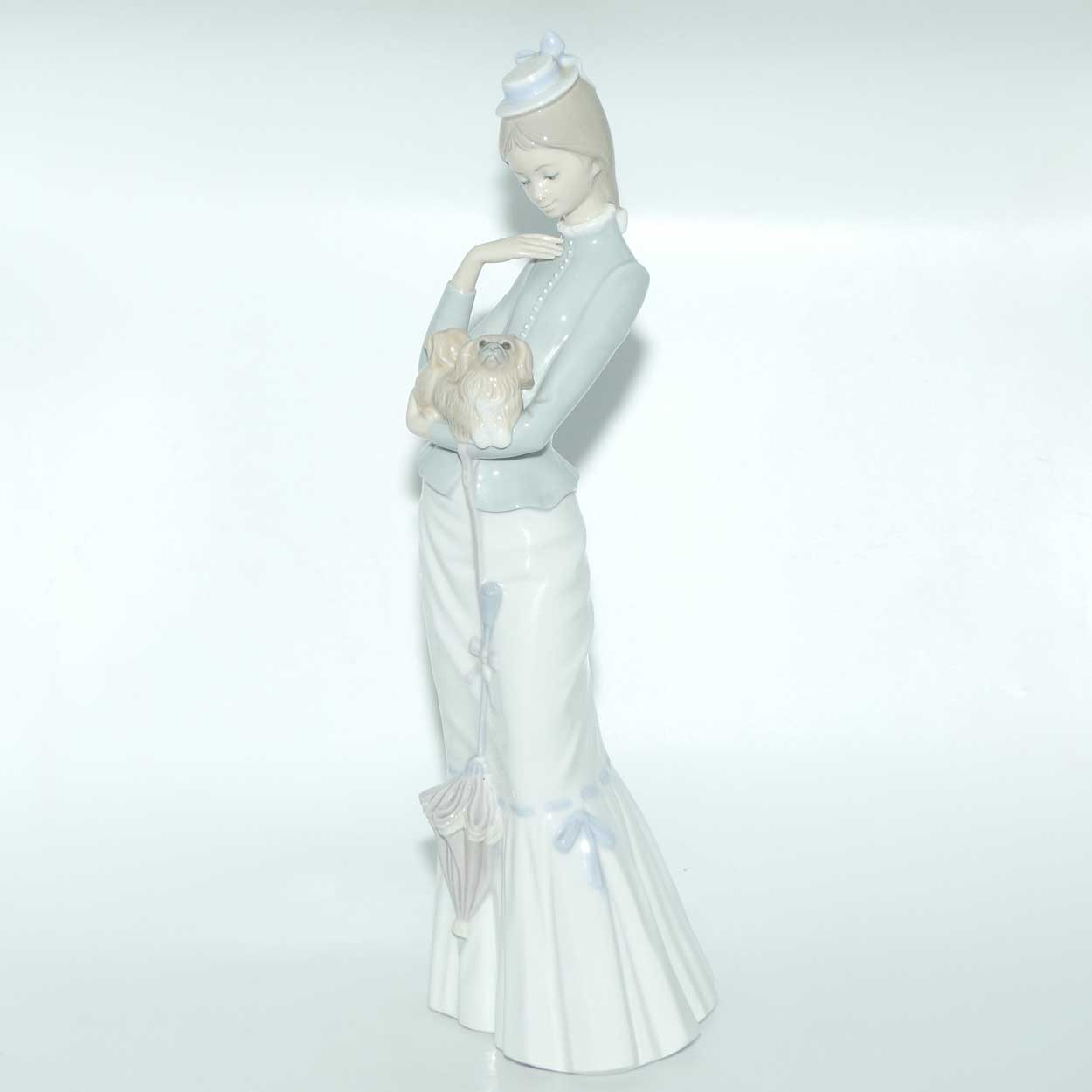 Lladro figure Walk with the Dog | My Dog | Pekingese | #2 | #4893