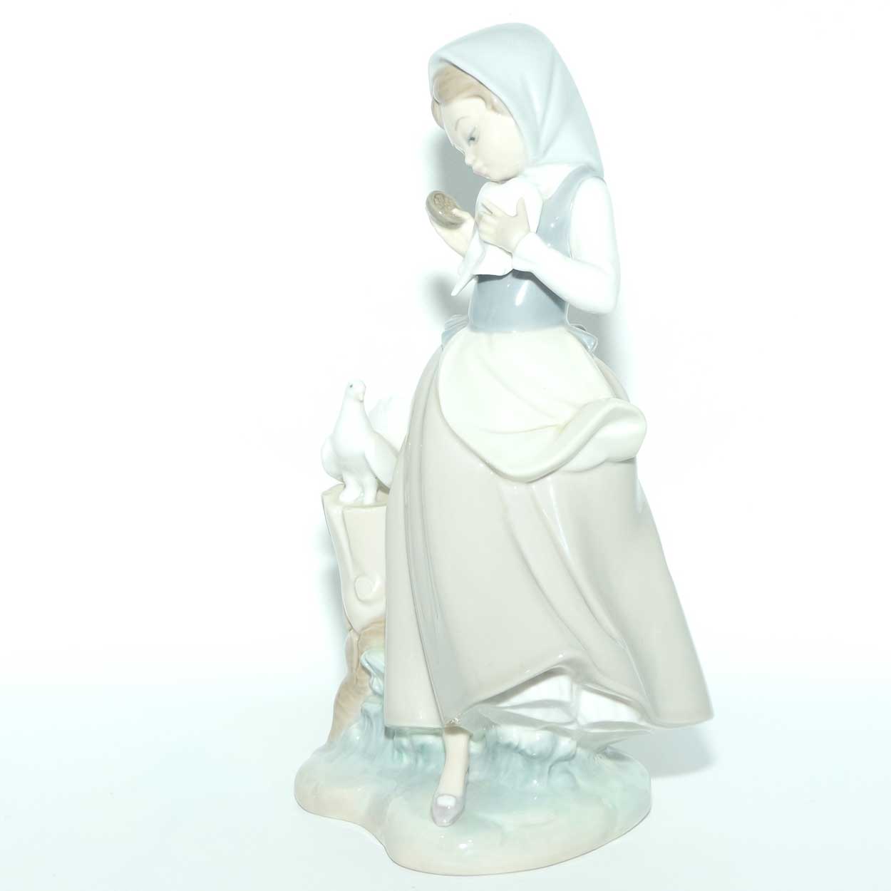 Lladro figure Girl with Doves #4915 | #1