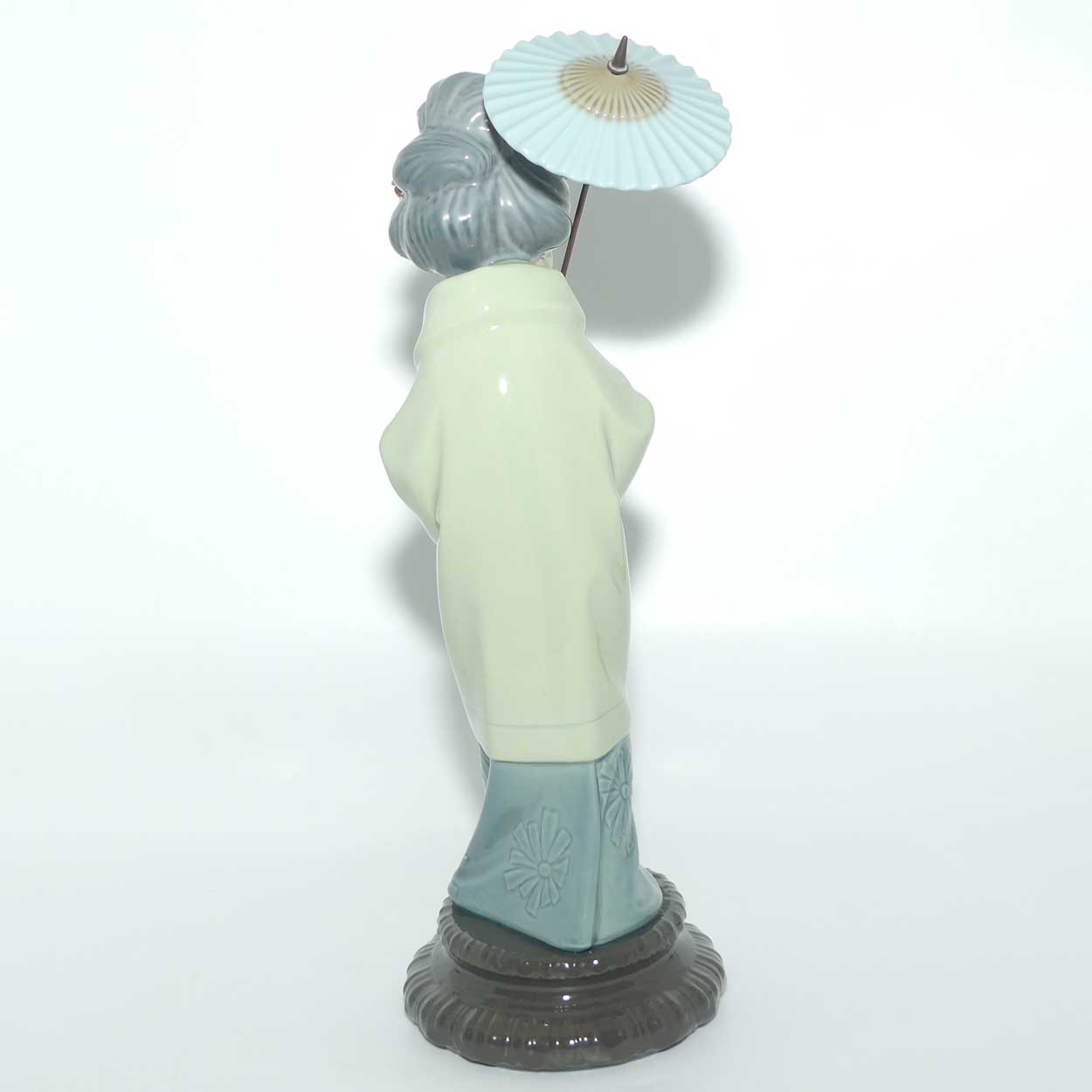 Lladro figure Oriental Spring | #4988