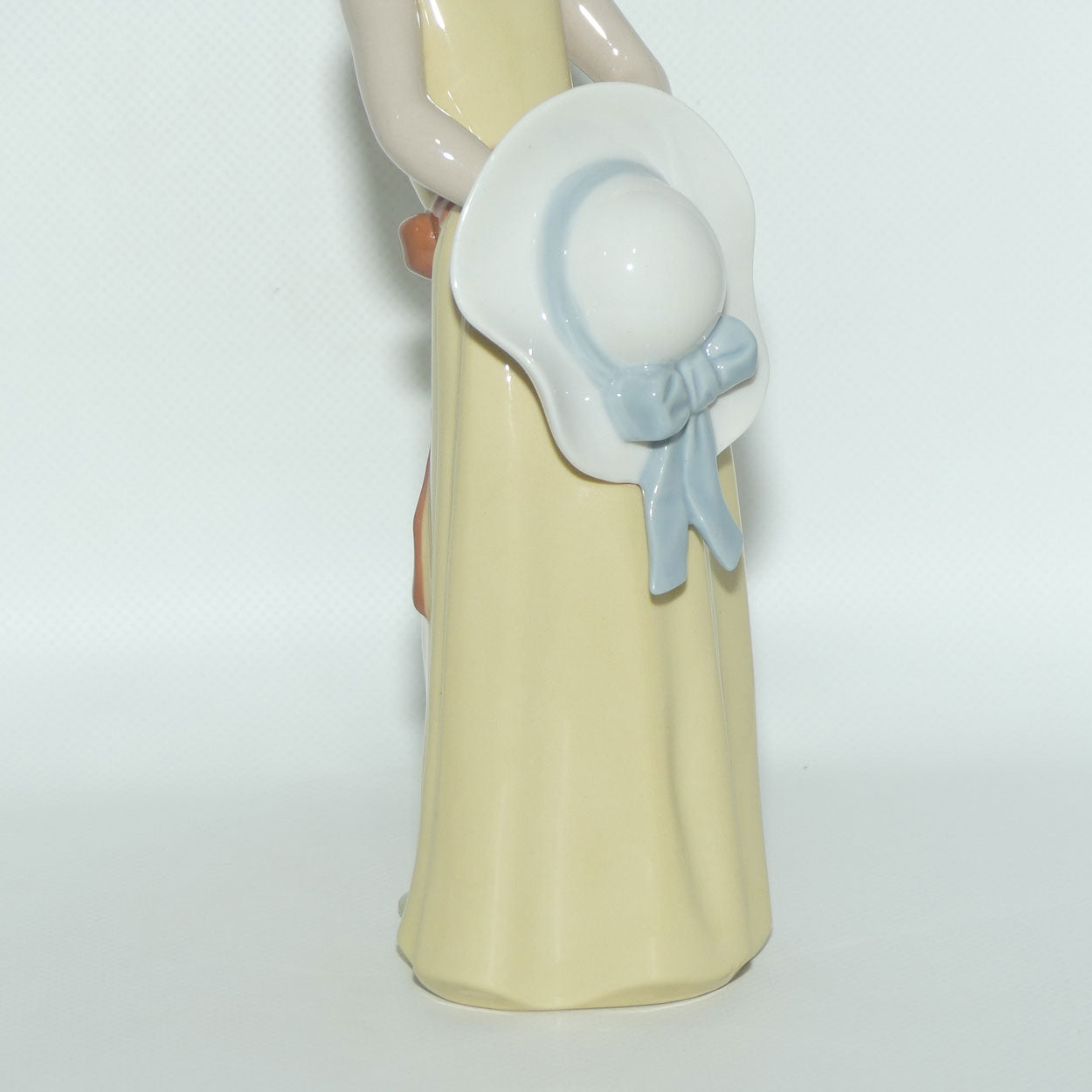 Lladro figure Naughty | #5006