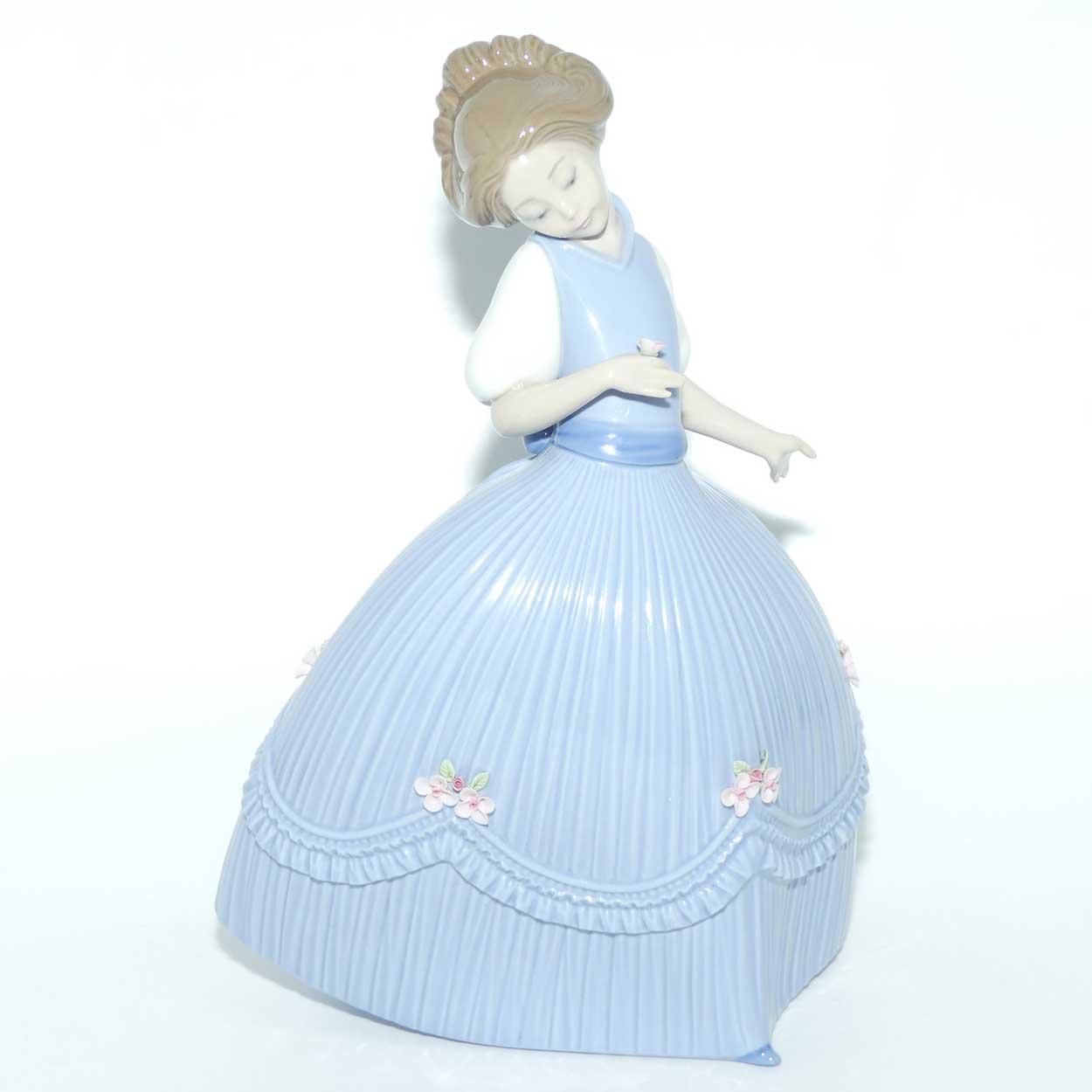 Lladro figure Girl in Bluish Dress | #5119