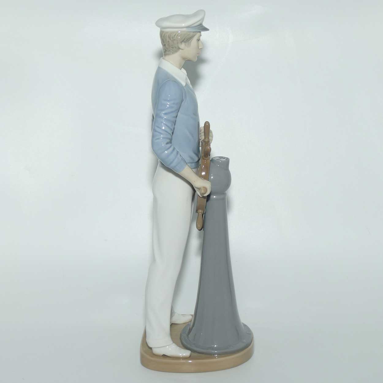 Lladro figure The Yachtsman #5206